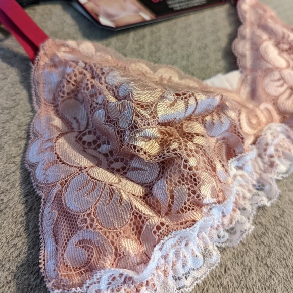 NWT No Boundaries Pink Lace Bralette size Small - Picture 2 of 4